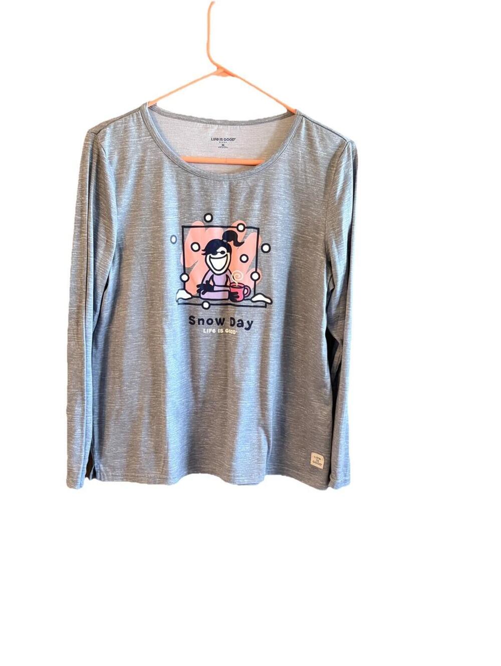 Life Is Good Snow Day Women’s Medium Sleepwear Pajama Top